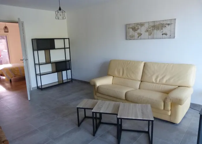 Holiday home Chez Marcel Pmr